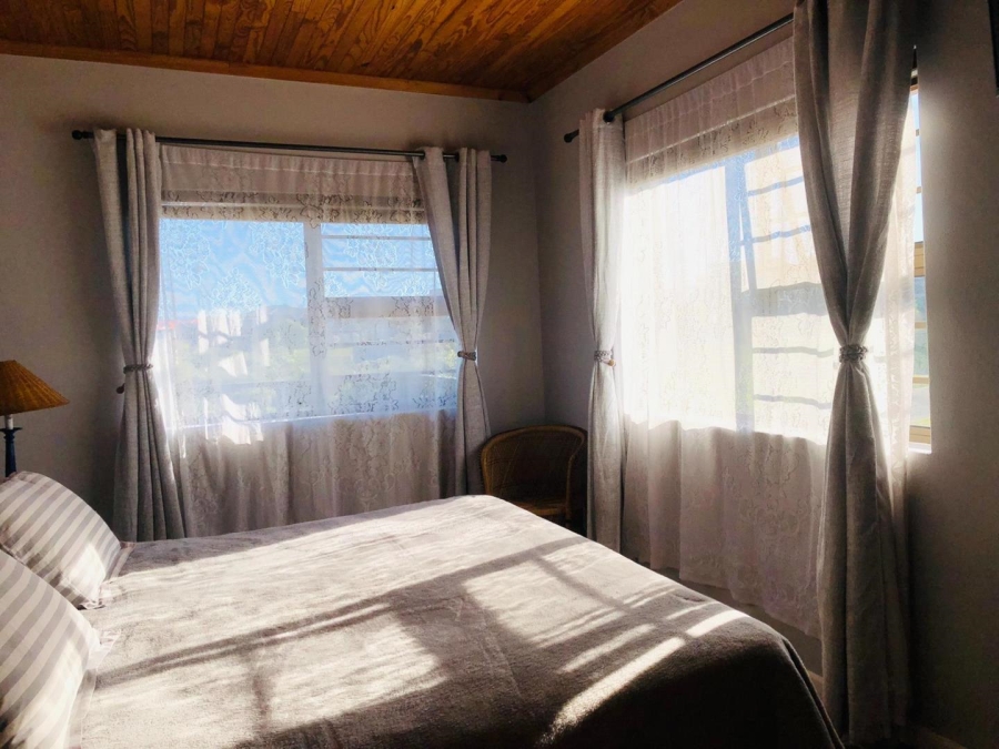 5 Bedroom Property for Sale in Franskraal Western Cape